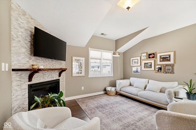 1011 N Ogden Street, Indianapolis, IN 46202