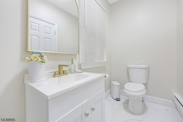 64 Demott Ave, Clifton City, NJ 07011