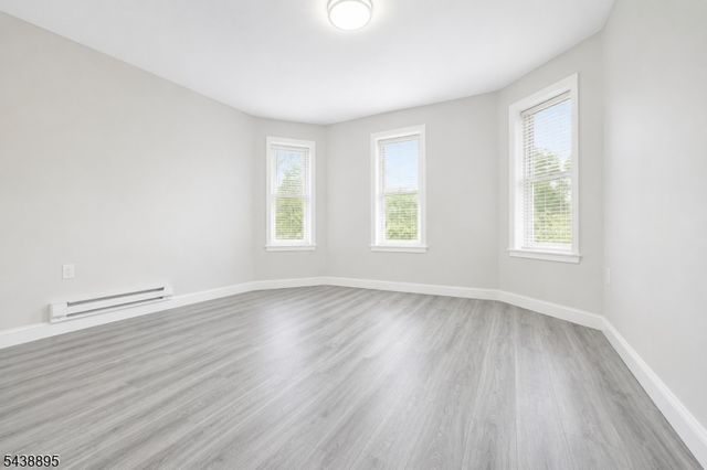 64 Demott Ave, Clifton City, NJ 07011