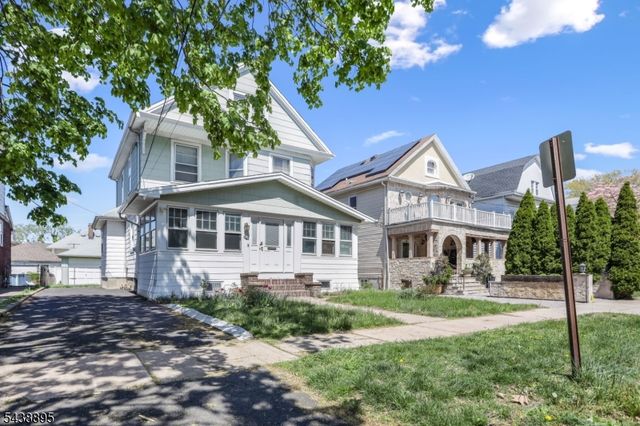 64 Demott Ave, Clifton City, NJ 07011