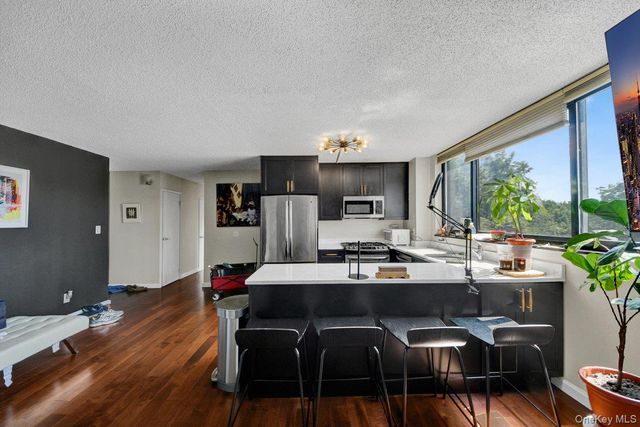2287 Johnson Avenue 4F, Bronx, NY 10463