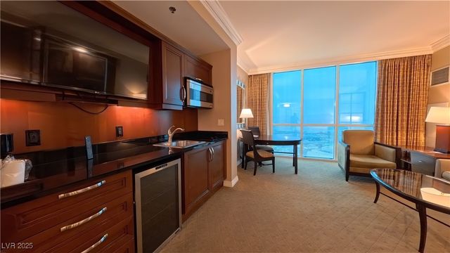 135 East Harmon Avenue 2318, Las Vegas, NV 89109