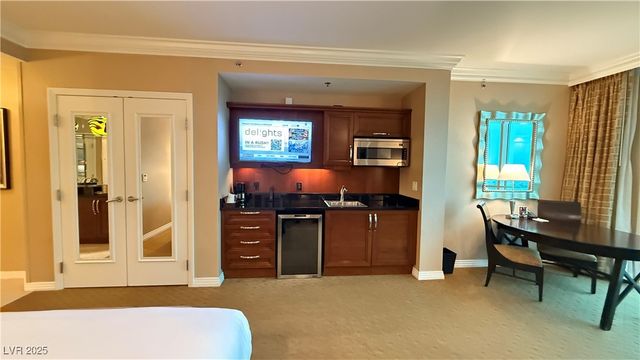 135 East Harmon Avenue 2318, Las Vegas, NV 89109