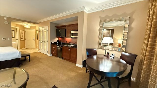 135 East Harmon Avenue 2318, Las Vegas, NV 89109