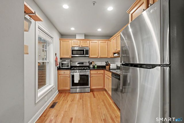 59 Liberty Street 20, Stamford, CT 06902