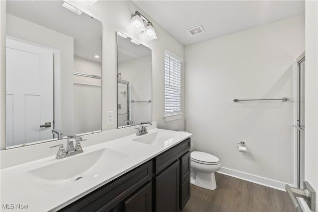 15243 Woodsong Drive, Middlefield, OH 44062