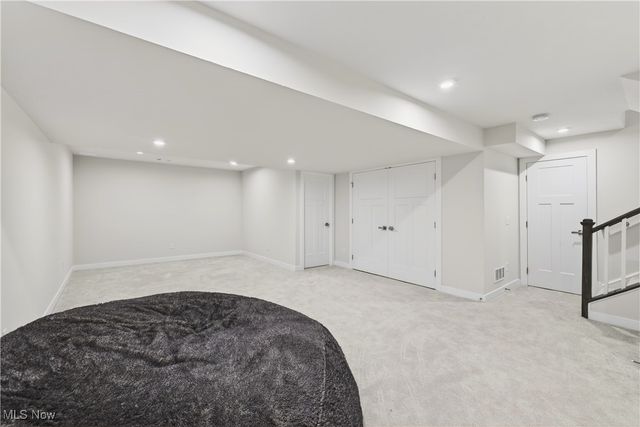 15243 Woodsong Drive, Middlefield, OH 44062