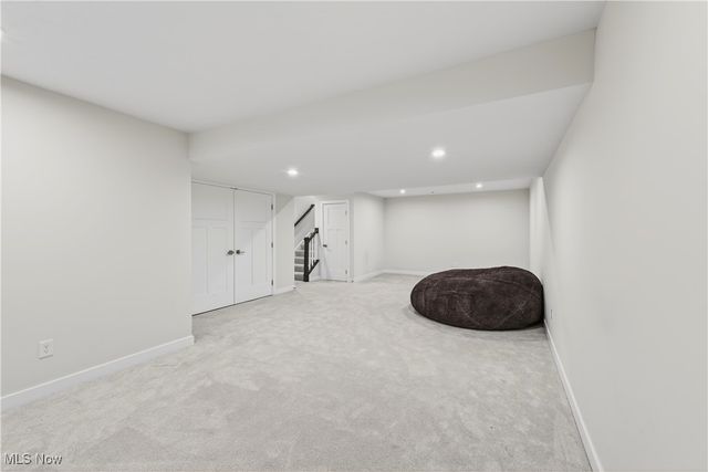 15243 Woodsong Drive, Middlefield, OH 44062