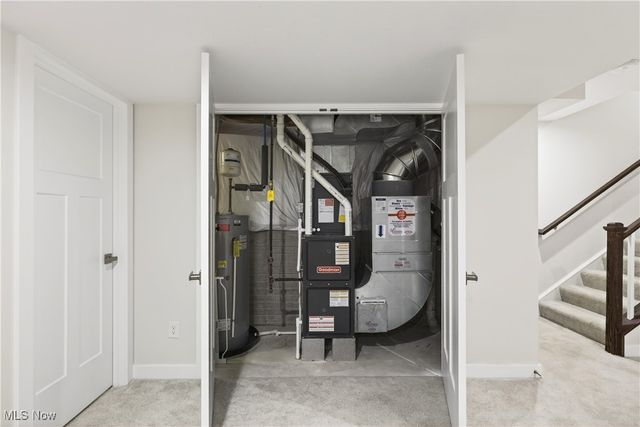 15243 Woodsong Drive, Middlefield, OH 44062