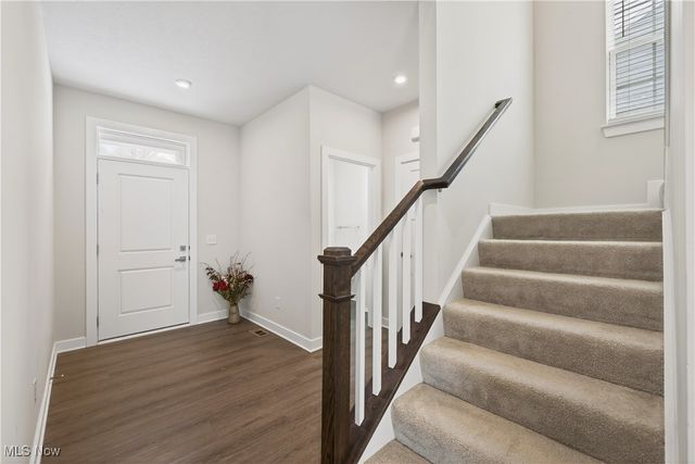 15243 Woodsong Drive, Middlefield, OH 44062