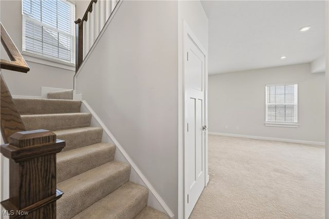 15243 Woodsong Drive, Middlefield, OH 44062