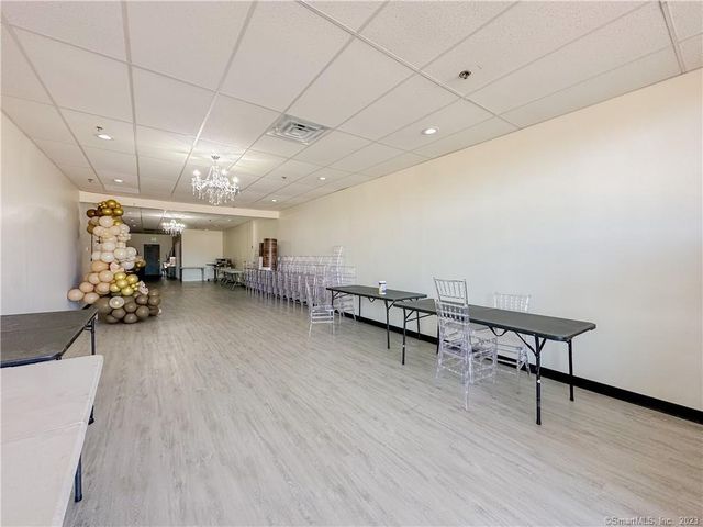 5 National Drive, Windsor Locks, CT 06096