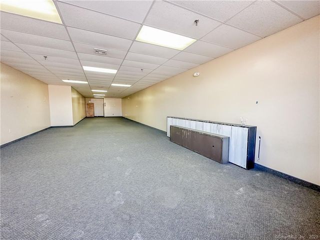 5 National Drive, Windsor Locks, CT 06096