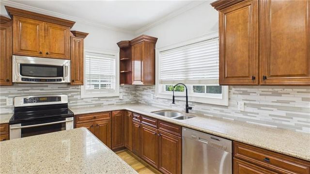 450 E End Road, Covington, GA 30014