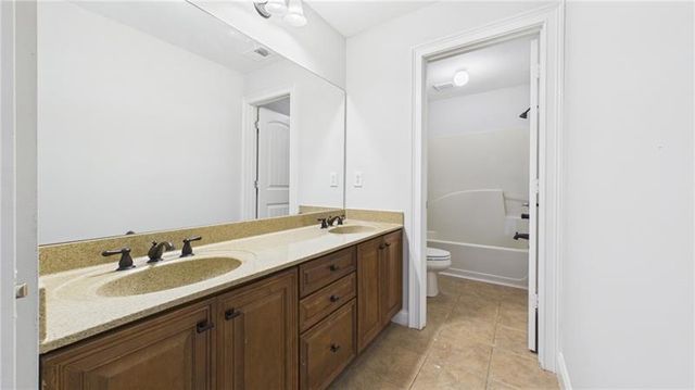 450 E End Road, Covington, GA 30014