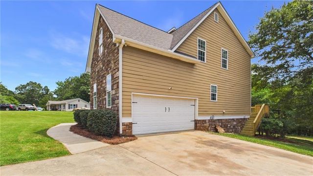 450 E End Road, Covington, GA 30014