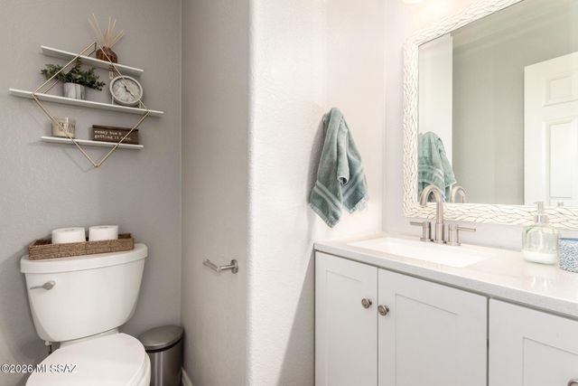 8449 E Hodgman Place, Tucson, AZ 85747