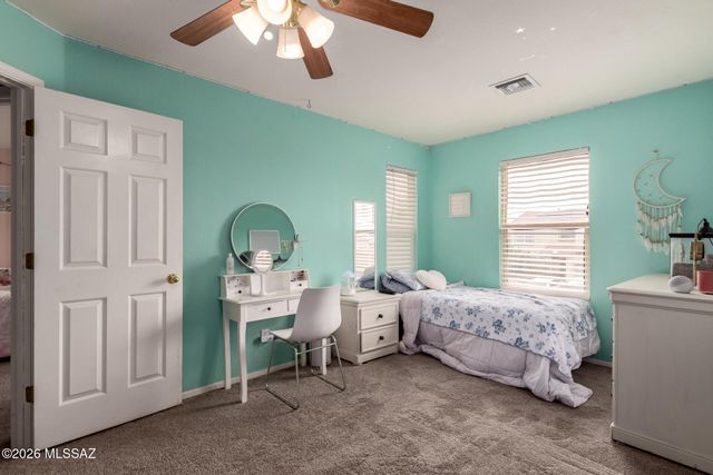 8449 E Hodgman Place, Tucson, AZ 85747