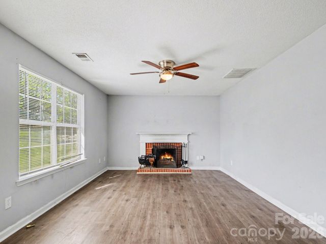 7410 Sarnia Place, Charlotte, NC 28269