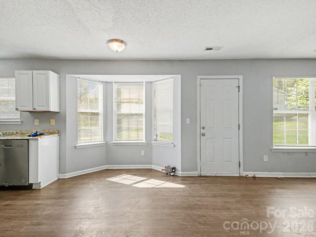 7410 Sarnia Place, Charlotte, NC 28269