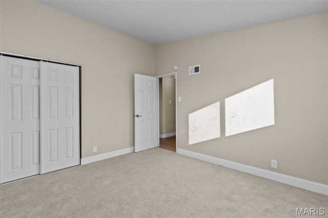 2345 Hummingbird Drive, St Louis, MO 63033