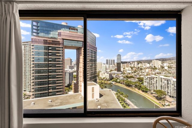 444 Niu Street 2502, Honolulu, HI 96815