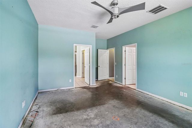 5231 VILLA ROSA AVENUE, St Cloud, FL 34771