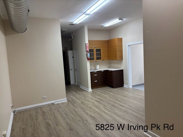 5829 W Irving Park Road, Chicago, IL 60634