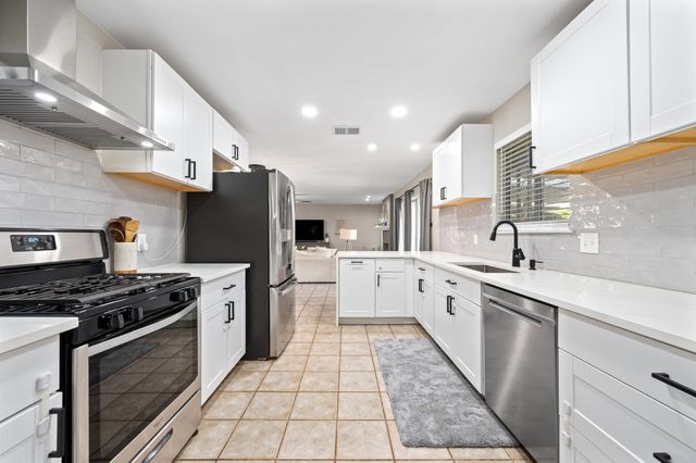 11506 Pyreneese DR, Austin, TX 78759