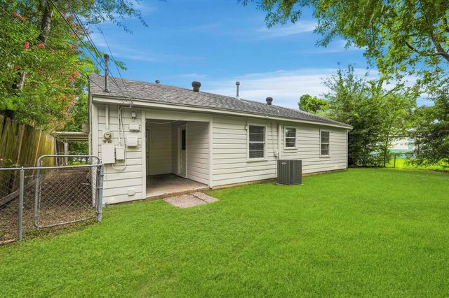 5530 Shamrock Street, Houston, TX 77017