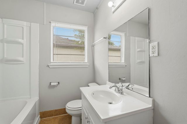 5530 Shamrock Street, Houston, TX 77017