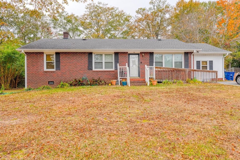 116 Winton Court, Spartanburg, SC 29301