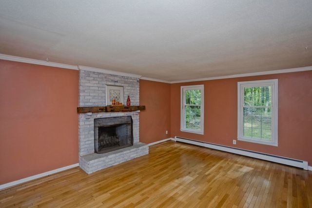 323 Bennett Rd., Hampden, MA 01036