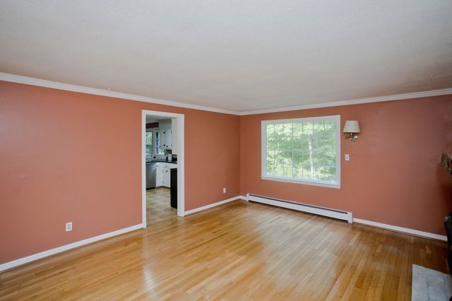 323 Bennett Rd., Hampden, MA 01036