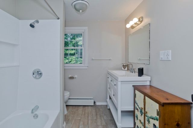 323 Bennett Rd., Hampden, MA 01036