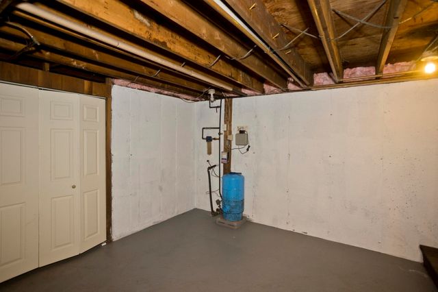 323 Bennett Rd., Hampden, MA 01036