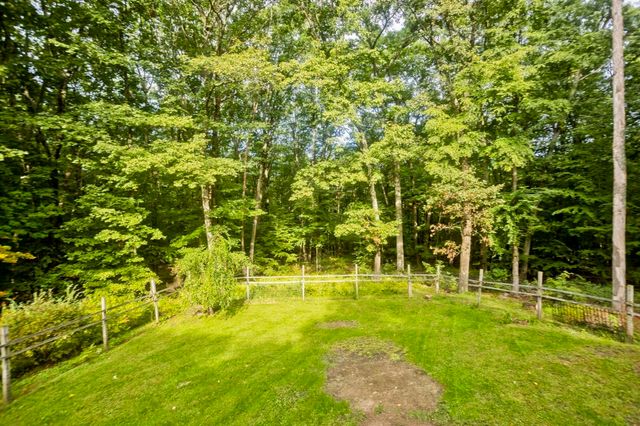 323 Bennett Rd., Hampden, MA 01036
