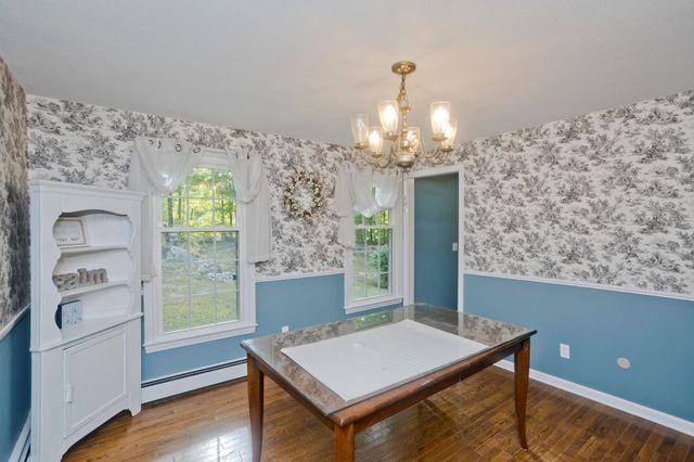 323 Bennett Rd., Hampden, MA 01036