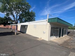 858 STREET RD, Southampton, PA 18966