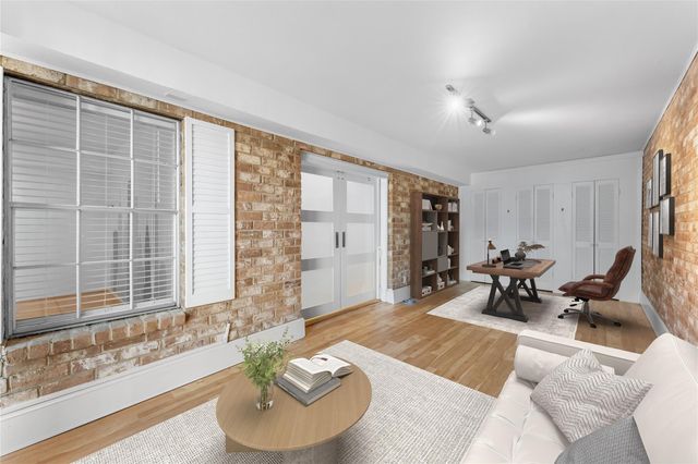 359 N Post Oak Lane 221, Houston, TX 77024