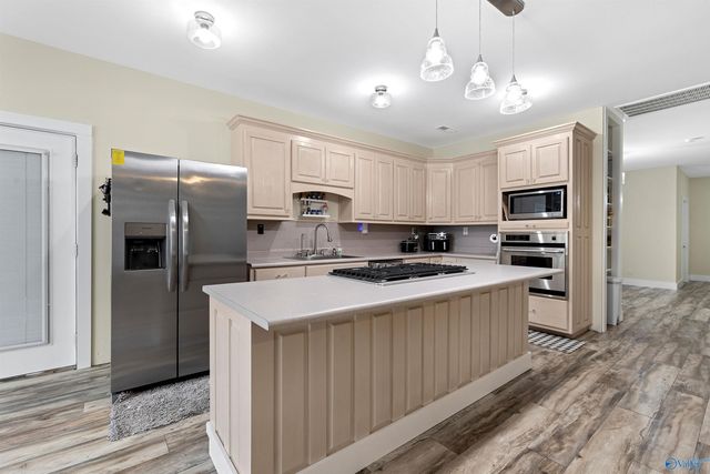 362 East Byrd Road, Hartselle, AL 35640