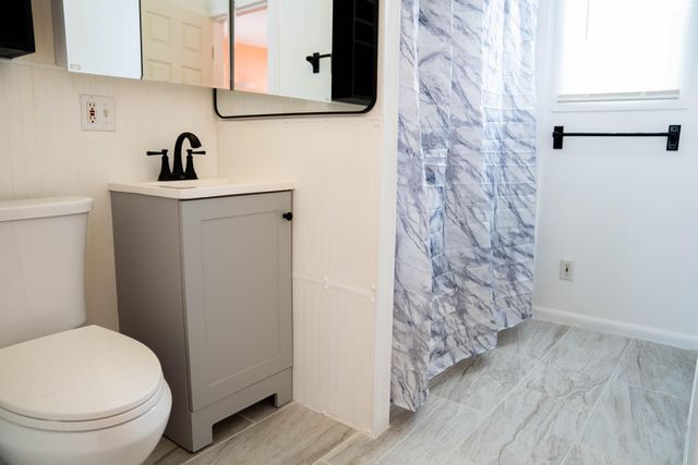 204 W Walnut Street, Albion, MI 49224