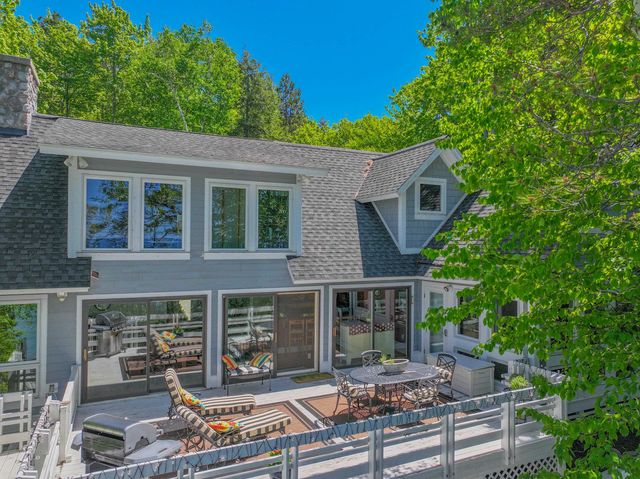 5635 N Leland Woods Drive, Leland, MI 49654