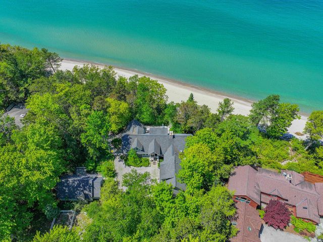 5635 N Leland Woods Drive, Leland, MI 49654