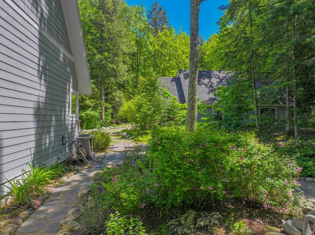 5635 N Leland Woods Drive, Leland, MI 49654