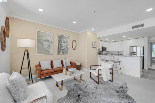 20488 Stevens Creek Blvd 2302, Cupertino, CA 95014