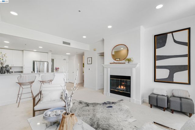 20488 Stevens Creek Blvd 2302, Cupertino, CA 95014