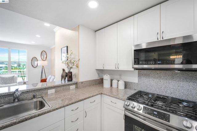 20488 Stevens Creek Blvd 2302, Cupertino, CA 95014