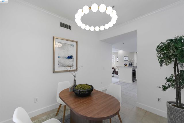 20488 Stevens Creek Blvd 2302, Cupertino, CA 95014
