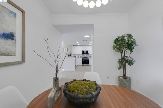 20488 Stevens Creek Blvd 2302, Cupertino, CA 95014